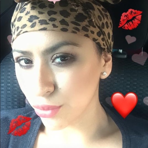 Meet your Posher, Eva - Picture 1 of 2